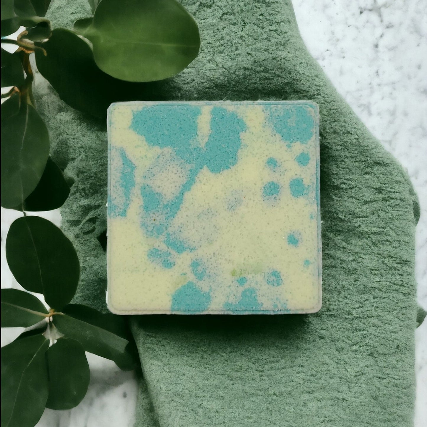 Aromatherapy Bath Bomb - Eucalyptus & Mint